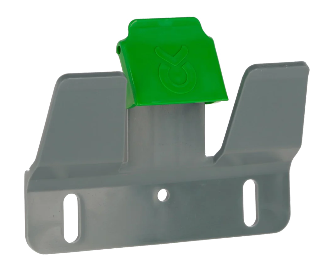 Emmerhouder met Uitwerpbeveiliging voor Drinkemmers – Kerbl Bucket Guard - Afbeelding 1