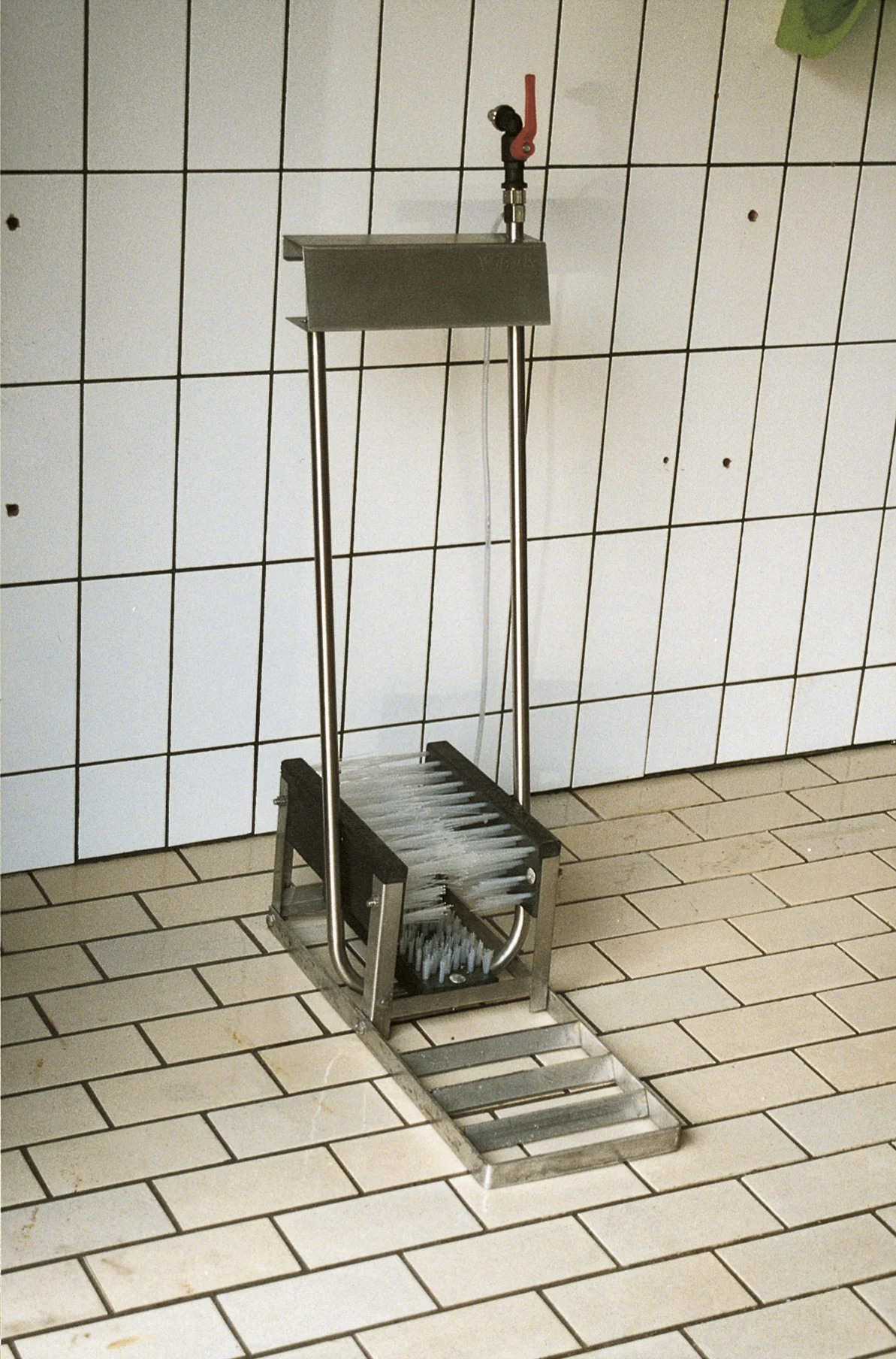 Laarzenreiniger van RVS met 3 Borstels, Laag Model – Vink - Afbeelding 2